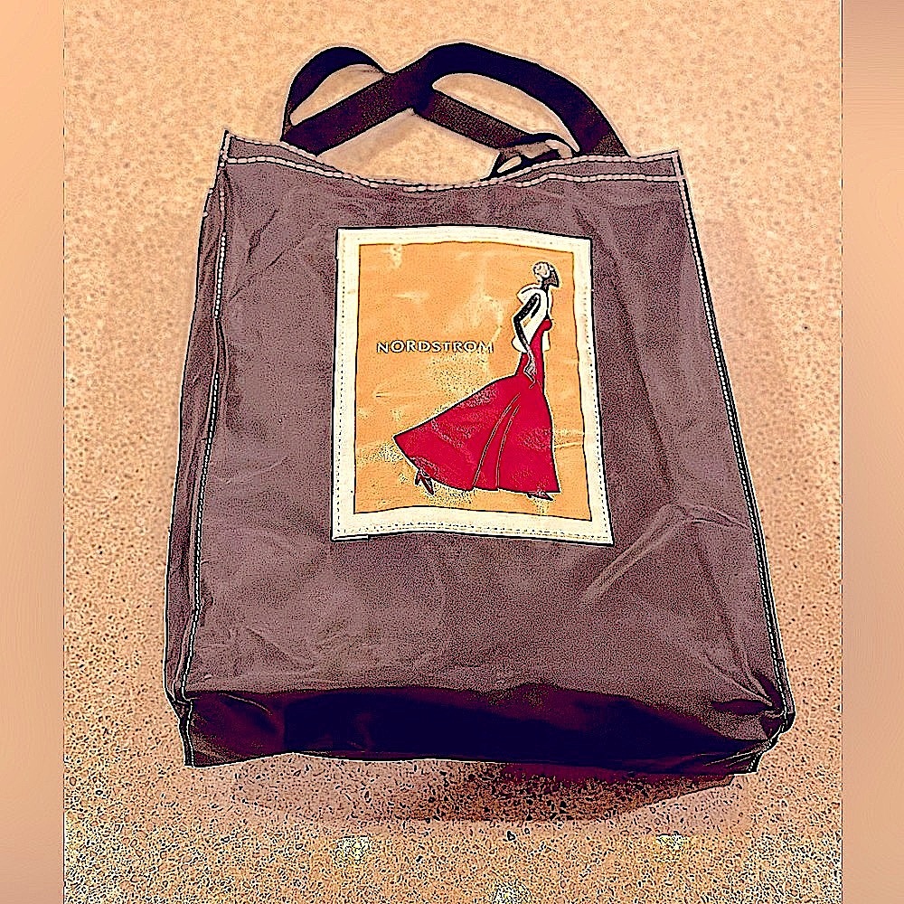Nordstrom branded Nylon Tote bag w two twill handles and Tie off Vintage Graphic
